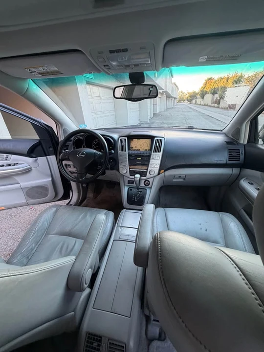 2006 Lexus RX 2nd Gen - Image 14 of 16