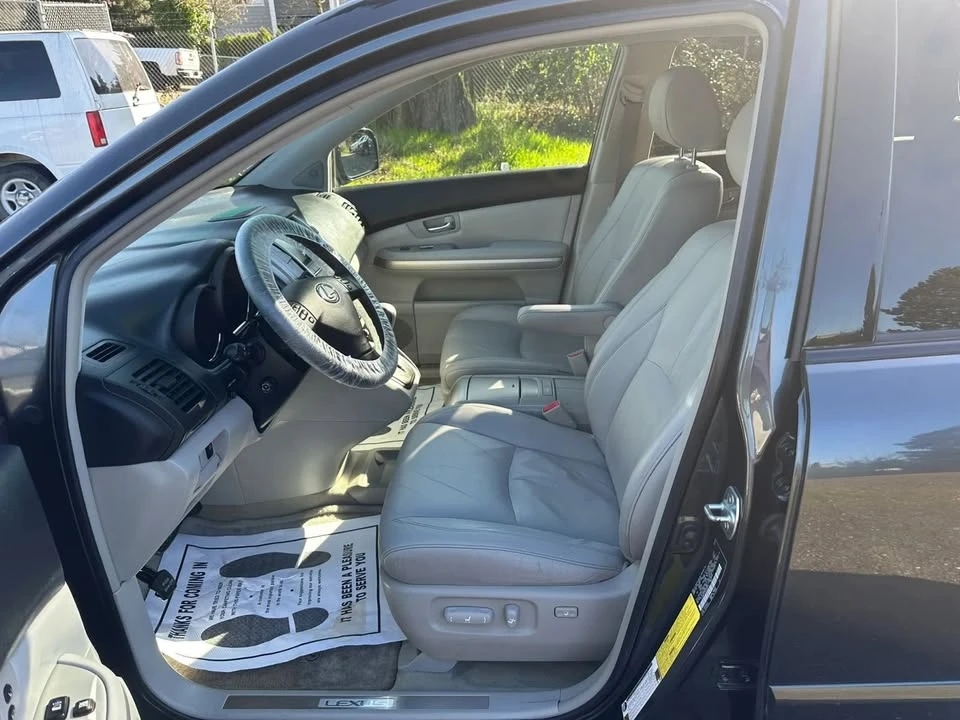 2006 Lexus RX 2nd Gen - Image 12 of 19