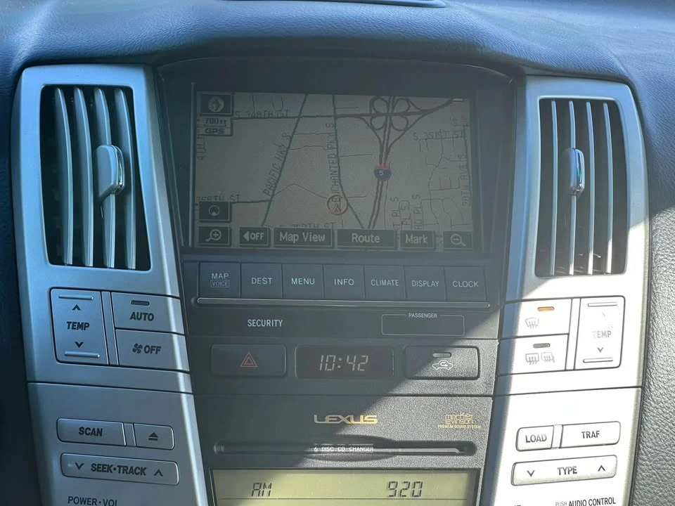 2006 Lexus RX 2nd Gen - Image 16 of 19