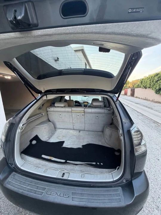 2006 Lexus RX 2nd Gen - Image 11 of 16
