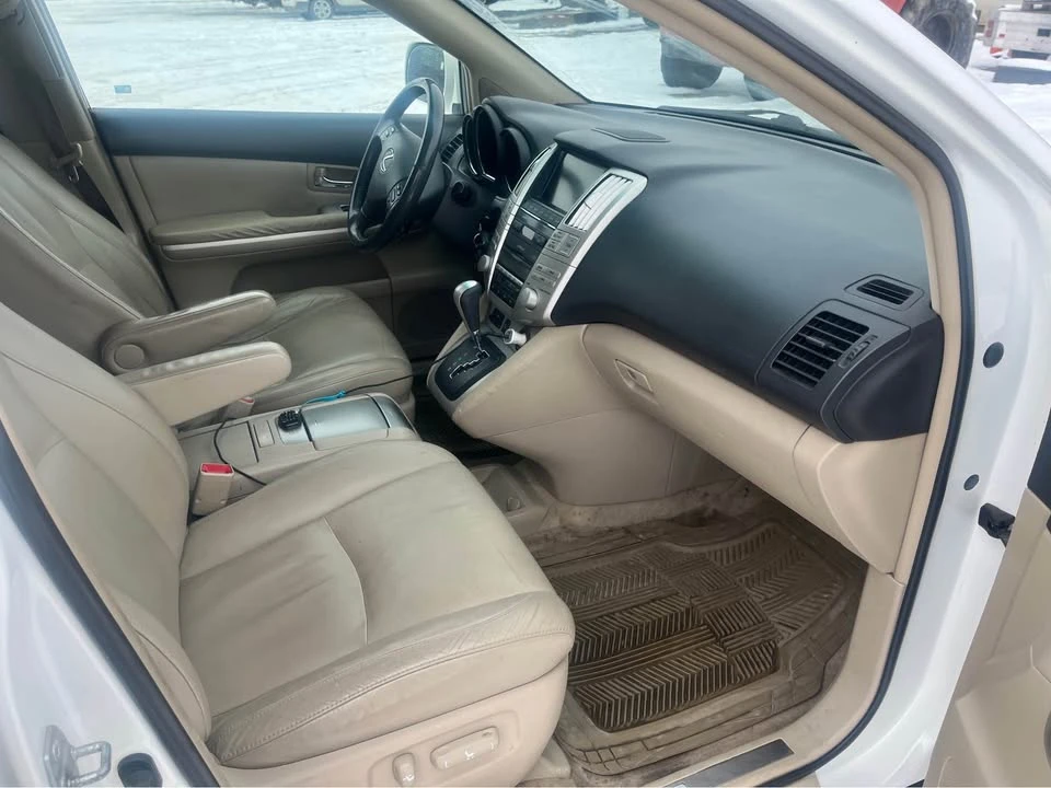 2006 Lexus RX 2nd Gen - Image 2 of 17