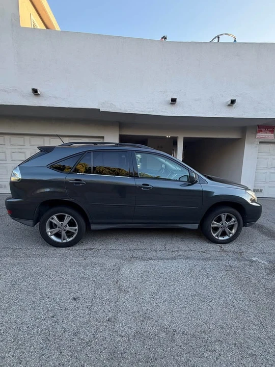 2006 Lexus RX 2nd Gen - Image 2 of 16