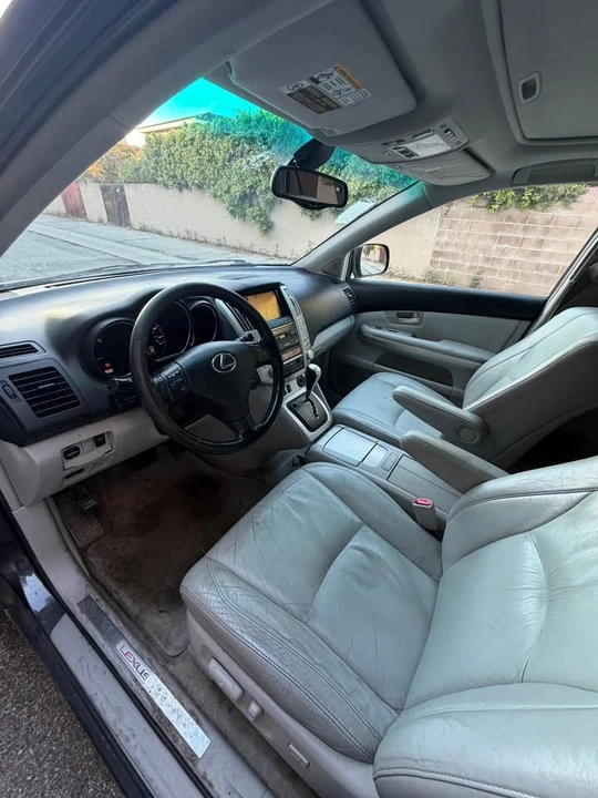 2006 Lexus RX 2nd Gen - Image 7 of 16