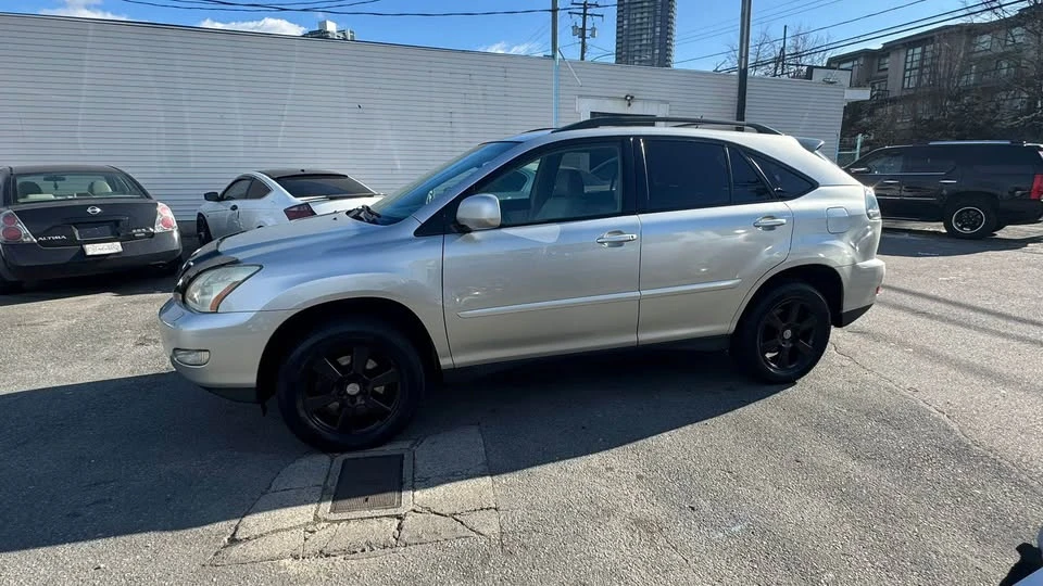 2006 Lexus RX 2nd Gen - Image 6 of 13
