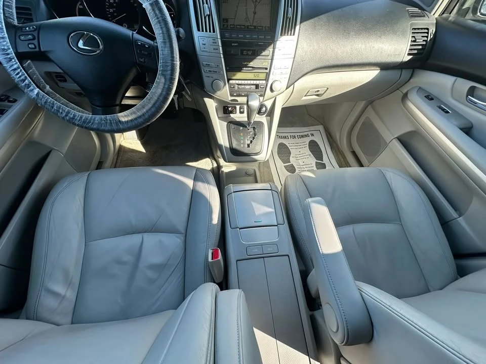 2006 Lexus RX 2nd Gen - Image 18 of 19