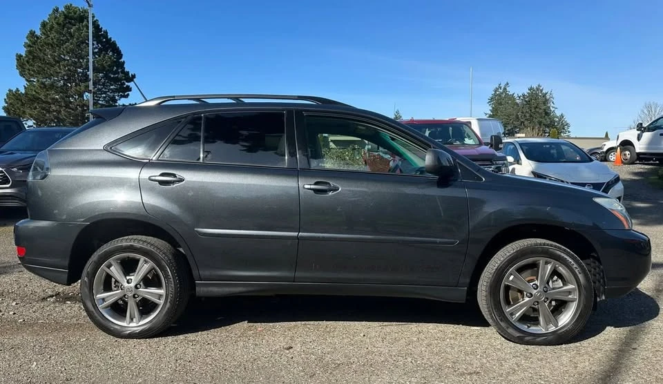2006 Lexus RX 2nd Gen - Image 2 of 19