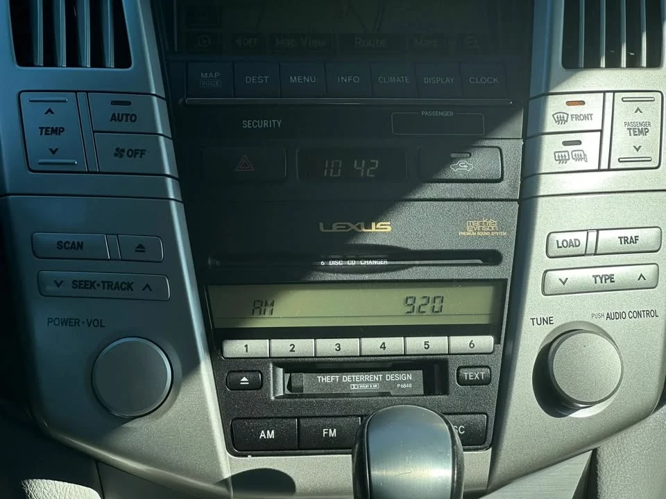 2006 Lexus RX 2nd Gen - Image 17 of 19