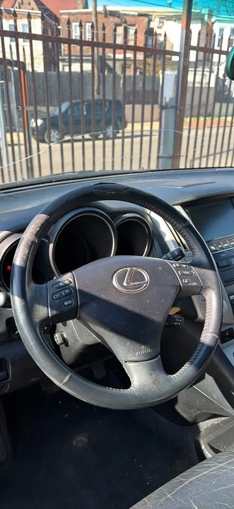 2006 Lexus RX 2nd Gen - Image 9 of 11