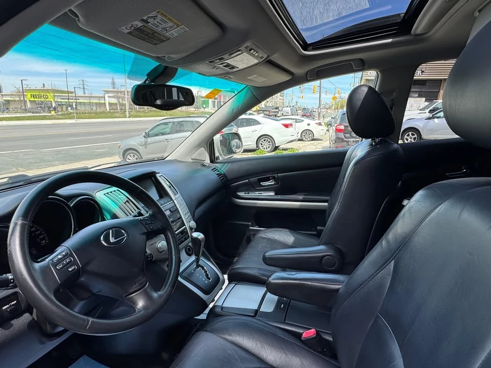 2006 Lexus RX 2nd Gen - Image 9 of 20