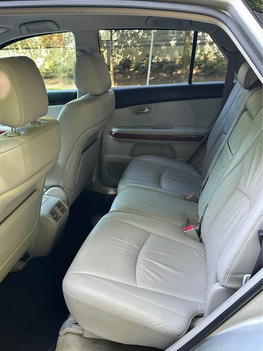 2006 Lexus RX 2nd Gen - Image 6 of 12