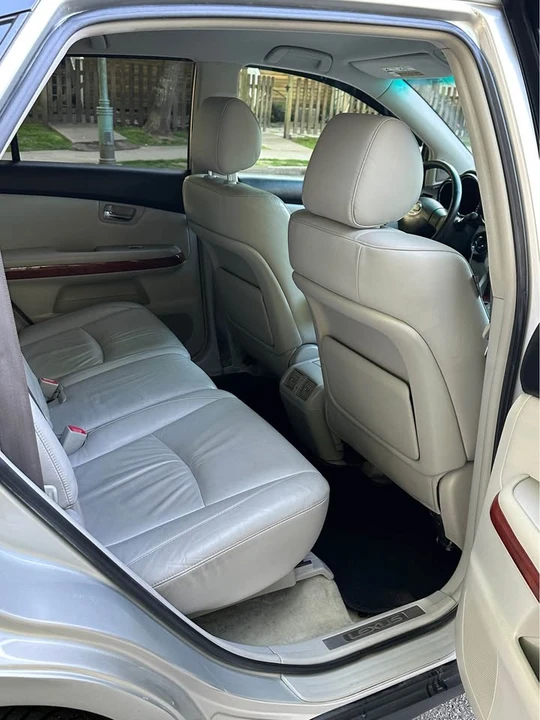 2006 Lexus RX 2nd Gen - Image 8 of 12