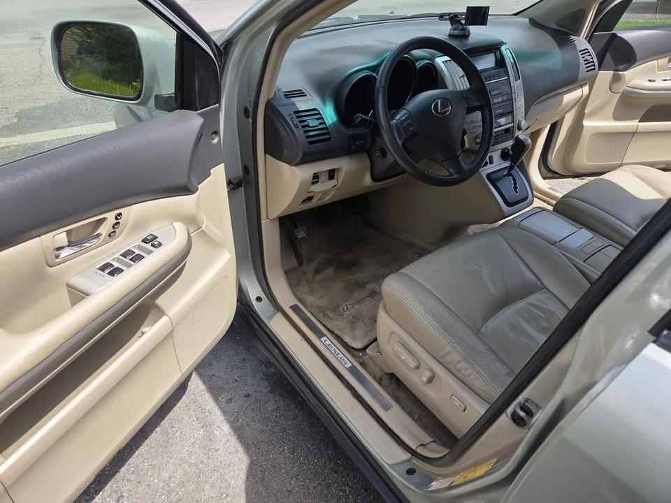 2006 Lexus RX 2nd Gen - Image 6 of 9