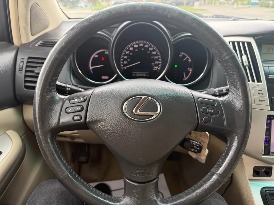 2006 Lexus RX 2nd Gen - Image 11 of 14