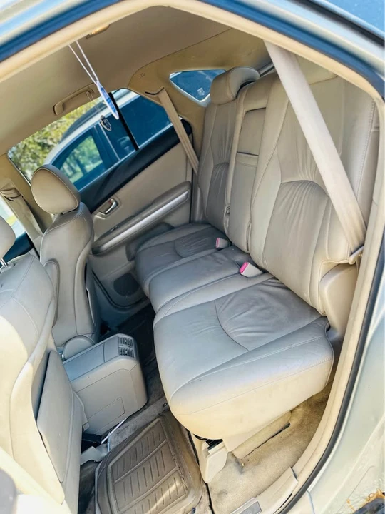 2006 Lexus RX 2nd Gen - Image 8 of 12