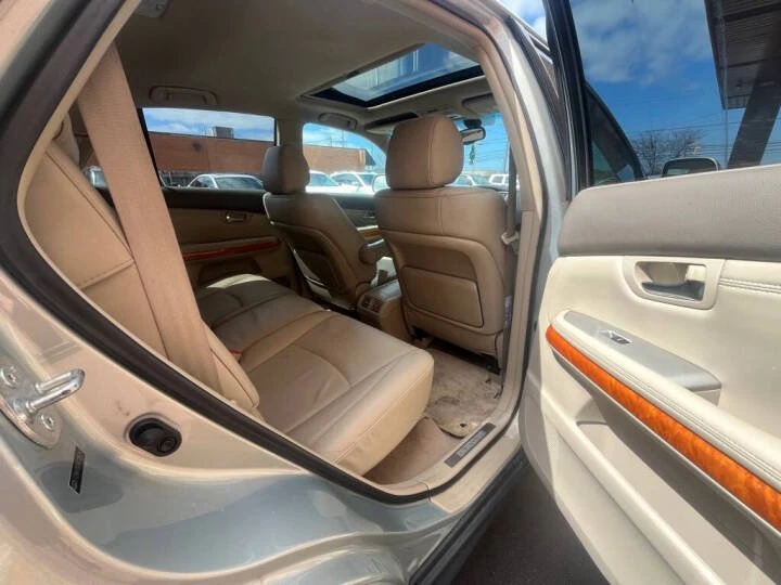 2006 Lexus RX 2nd Gen - Image 8 of 9