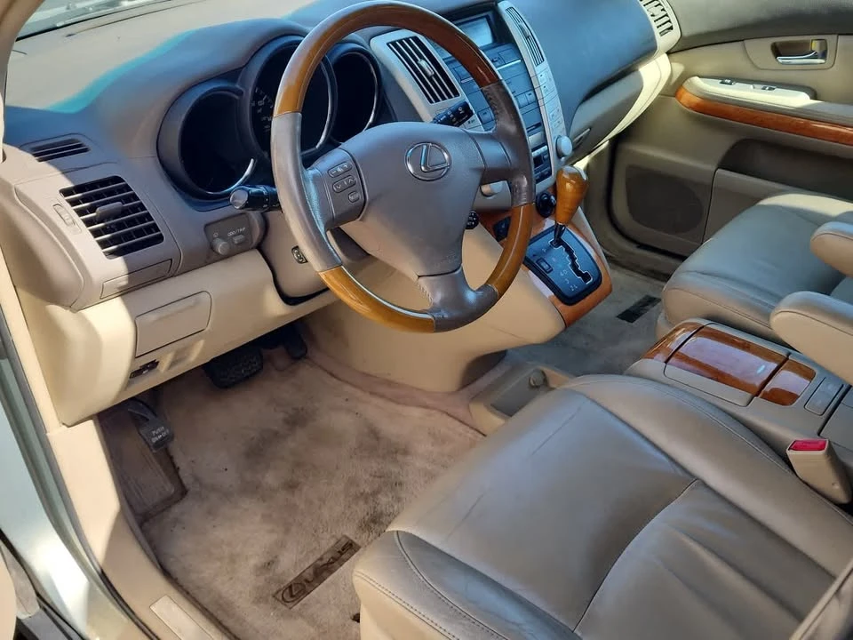 2006 Lexus RX 2nd Gen - Image 9 of 20