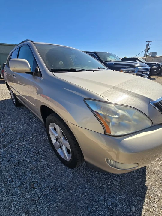 2006 Lexus RX 2nd Gen - Image 3 of 8