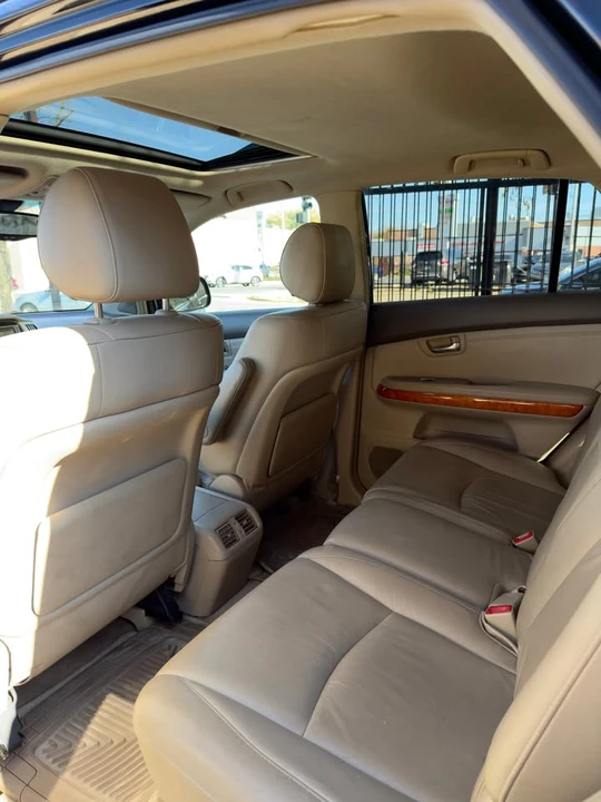 2006 Lexus RX 2nd Gen - Image 9 of 19
