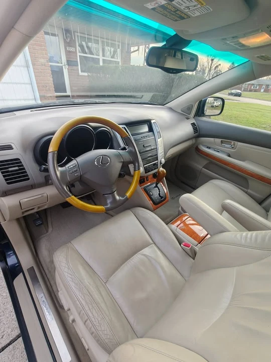 2006 Lexus RX 2nd Gen - Image 10 of 12