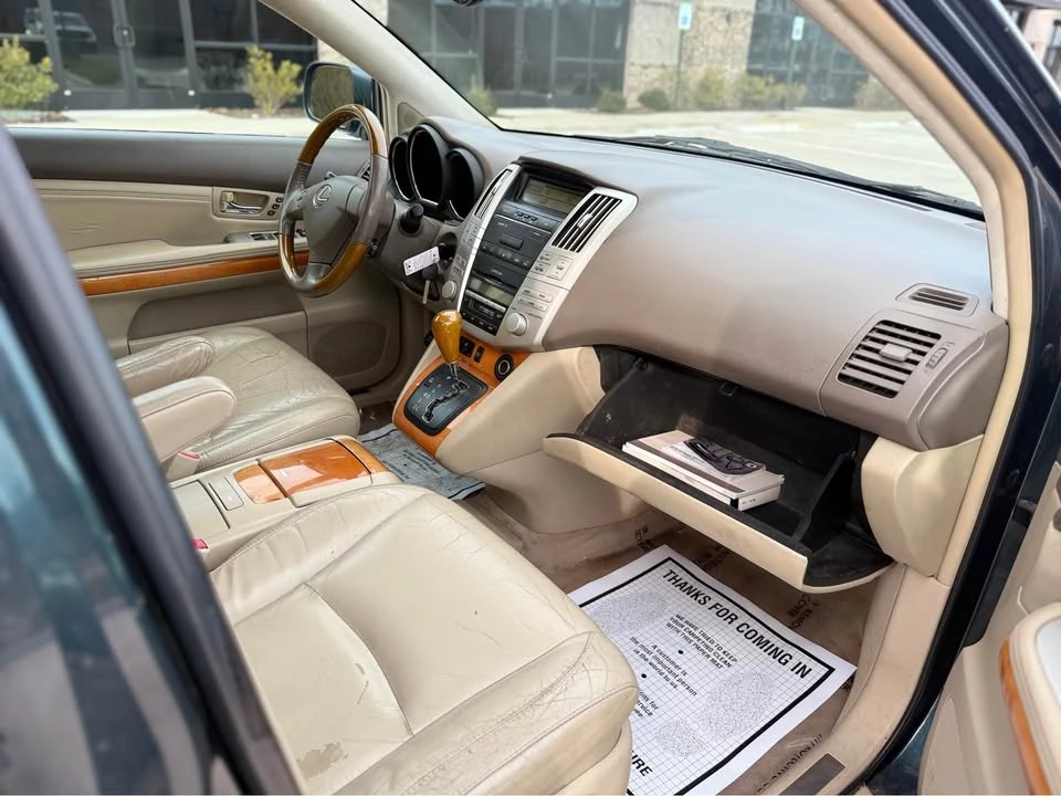 2006 Lexus RX 2nd Gen - Image 12 of 18