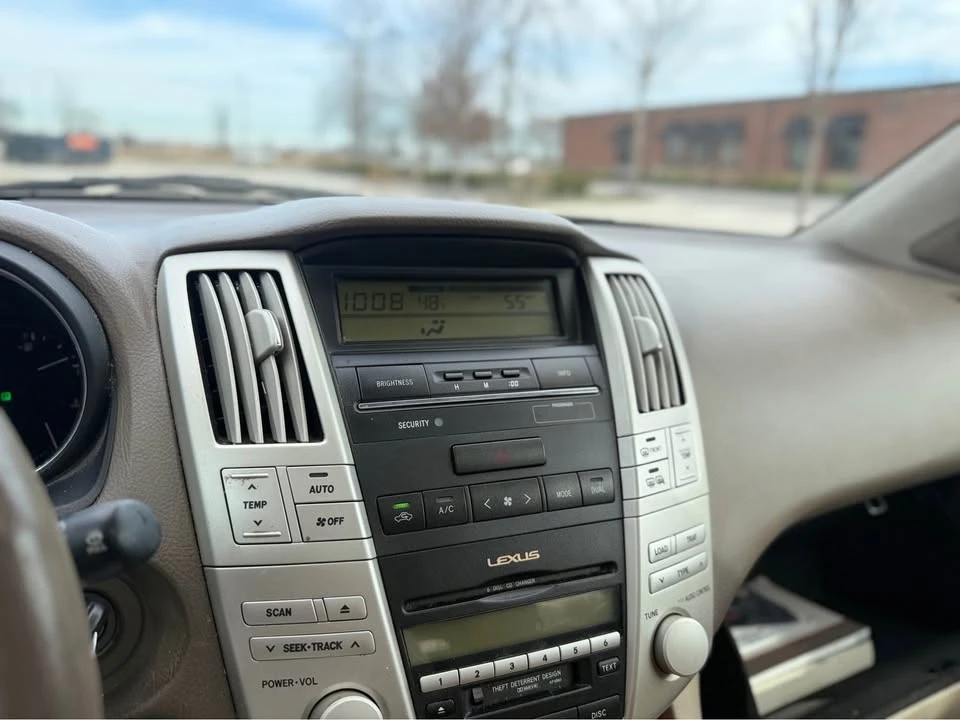 2006 Lexus RX 2nd Gen - Image 15 of 18