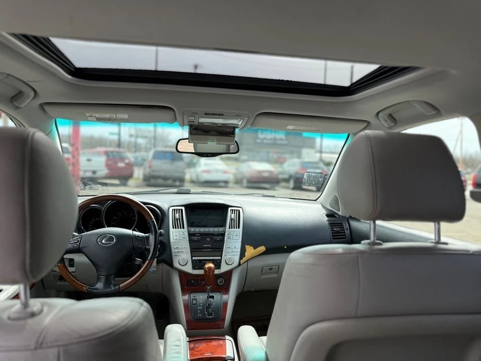 2006 Lexus RX 2nd Gen - Image 7 of 10