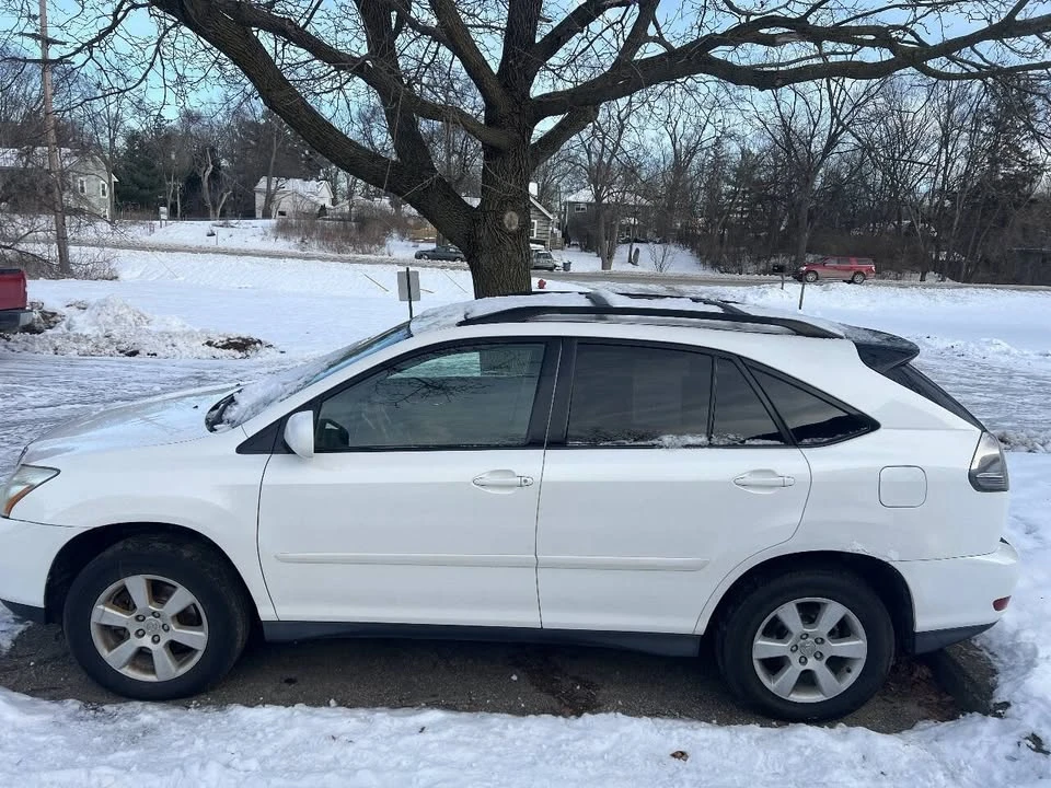 2006 Lexus RX 2nd Gen - Image 4 of 14