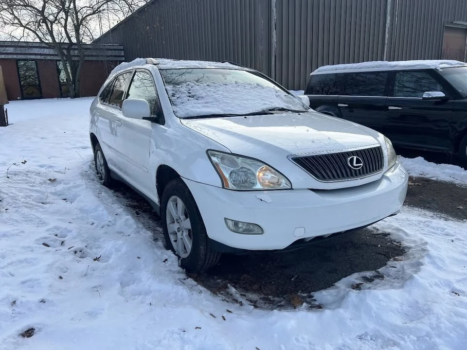 2006 Lexus RX 2nd Gen - Image 3 of 14
