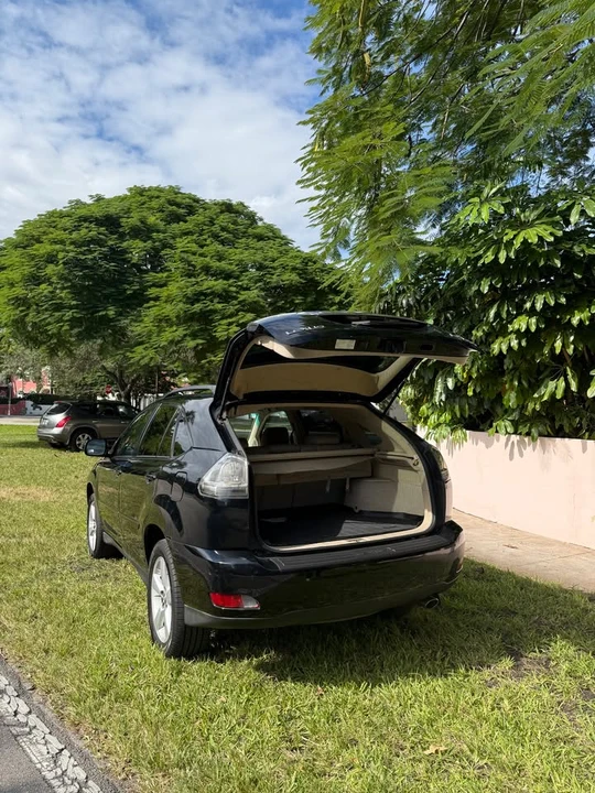 2006 Lexus RX 2nd Gen - Image 5 of 10