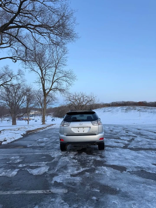 2006 Lexus RX 2nd Gen - Image 6 of 14