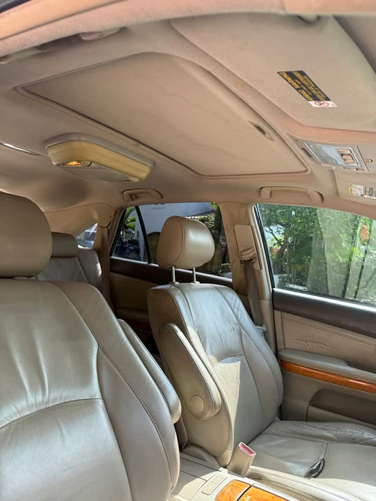 2006 Lexus RX 2nd Gen - Image 8 of 10