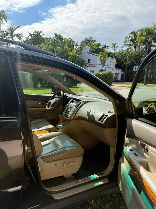 2006 Lexus RX 2nd Gen - Image 6 of 10