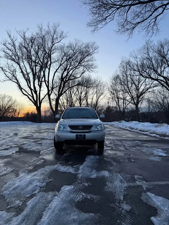 2006 Lexus RX 2nd Gen - Image 2 of 14