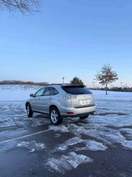 2006 Lexus RX 2nd Gen - Image 5 of 14