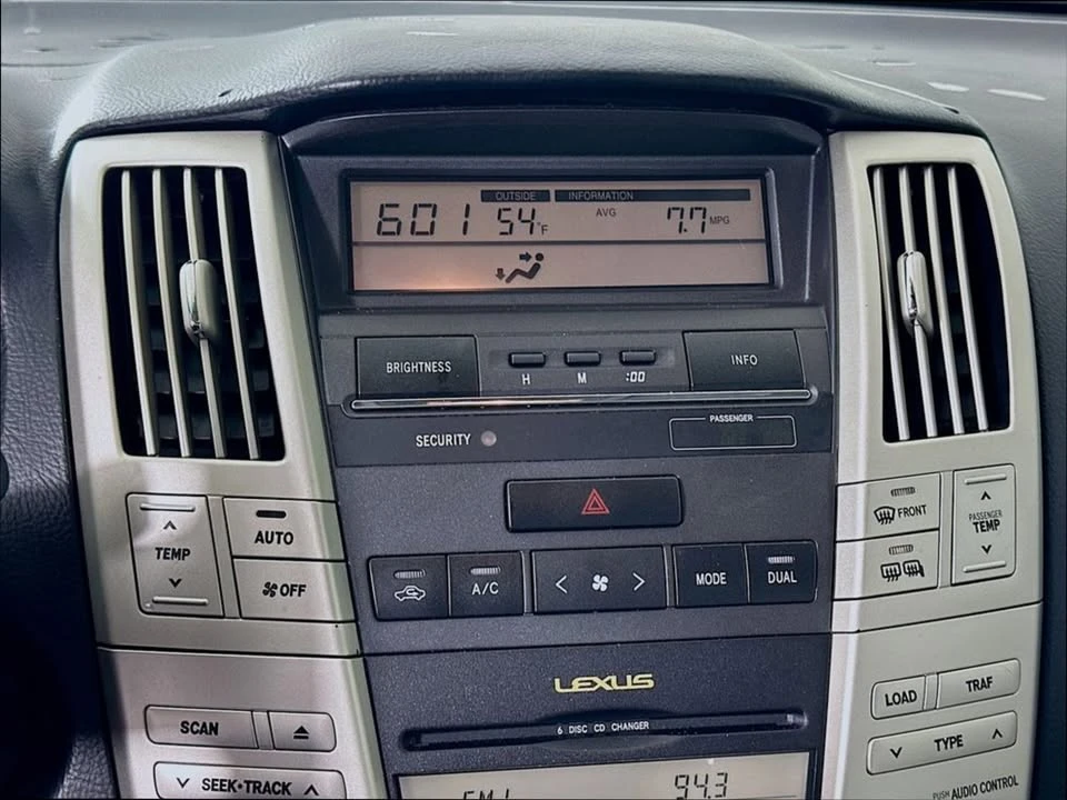 2006 Lexus RX 2nd Gen - Image 10 of 15