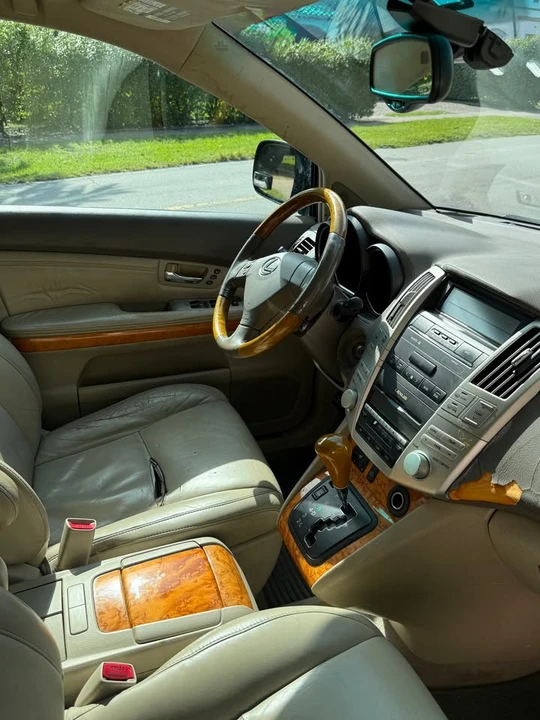 2006 Lexus RX 2nd Gen - Image 7 of 10