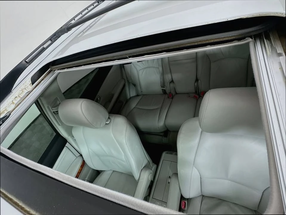 2006 Lexus RX 2nd Gen - Image 15 of 15