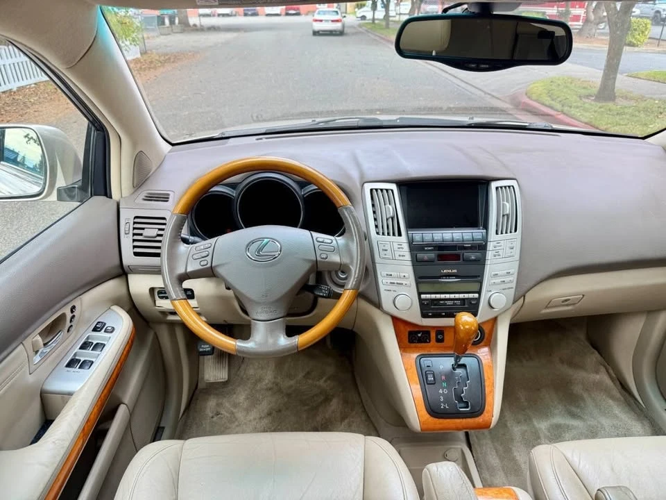 2006 Lexus RX 2nd Gen - Image 13 of 17