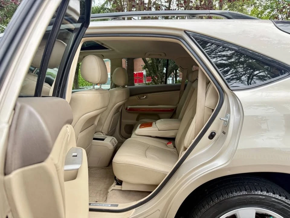 2006 Lexus RX 2nd Gen - Image 7 of 17