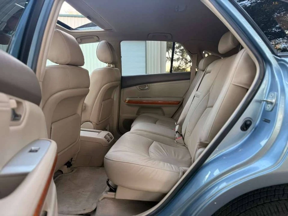 2006 Lexus RX 2nd Gen - Image 10 of 16