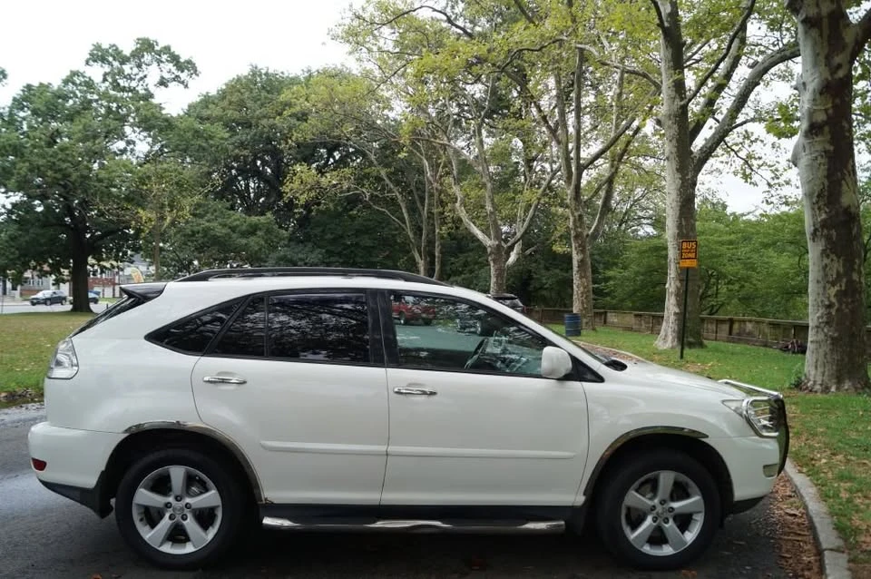 2006 Lexus RX 2nd Gen - Image 12 of 20