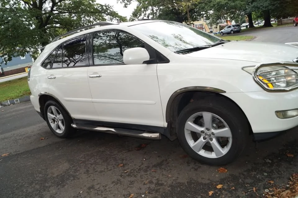 2006 Lexus RX 2nd Gen - Image 13 of 20