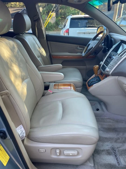 2006 Lexus RX 2nd Gen - Image 12 of 15