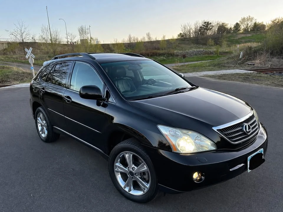 2006 Lexus RX 2nd Gen - Image 3 of 10
