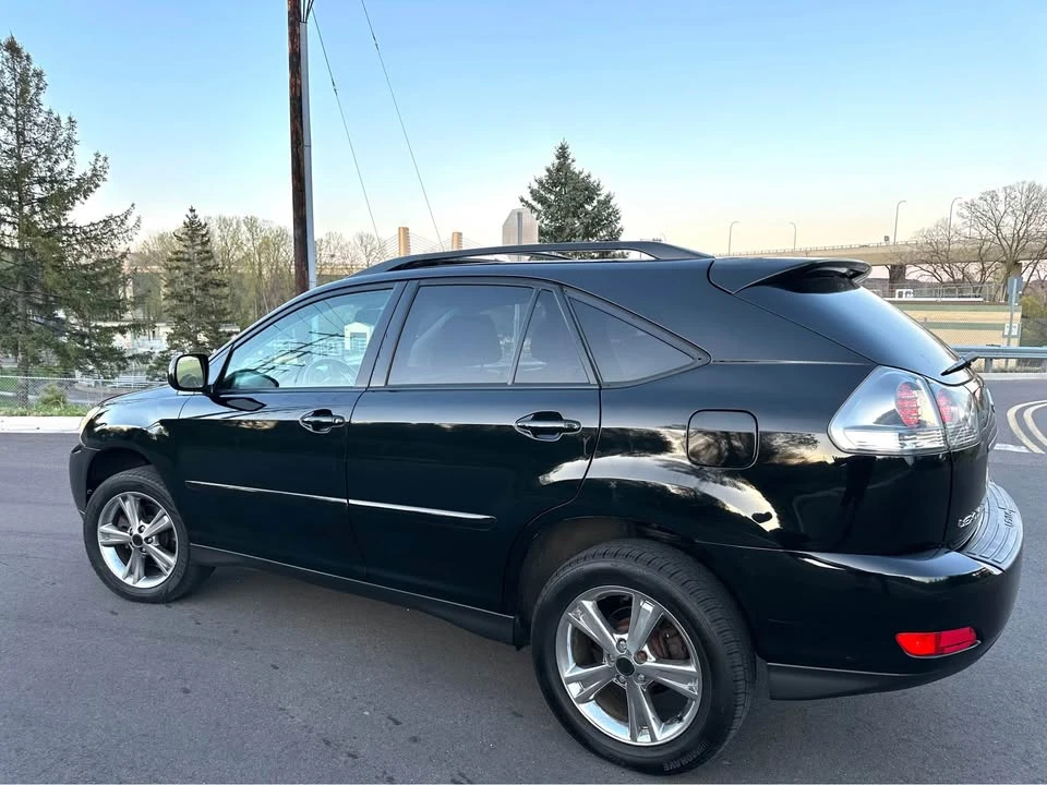 2006 Lexus RX 2nd Gen - Image 5 of 10