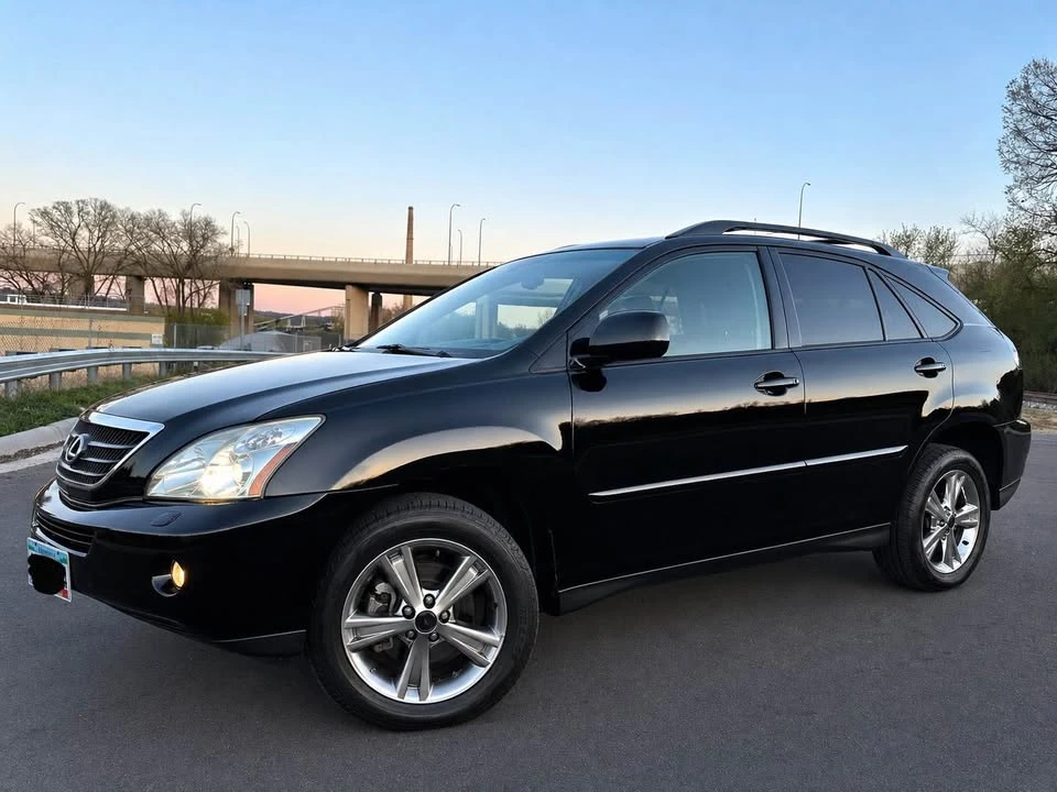 2006 Lexus RX 2nd Gen - Image 2 of 10