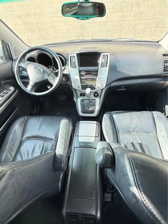 2006 Lexus RX 2nd Gen - Image 14 of 16