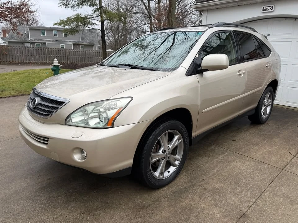 2006 Lexus RX 2nd Gen - Image 2 of 19