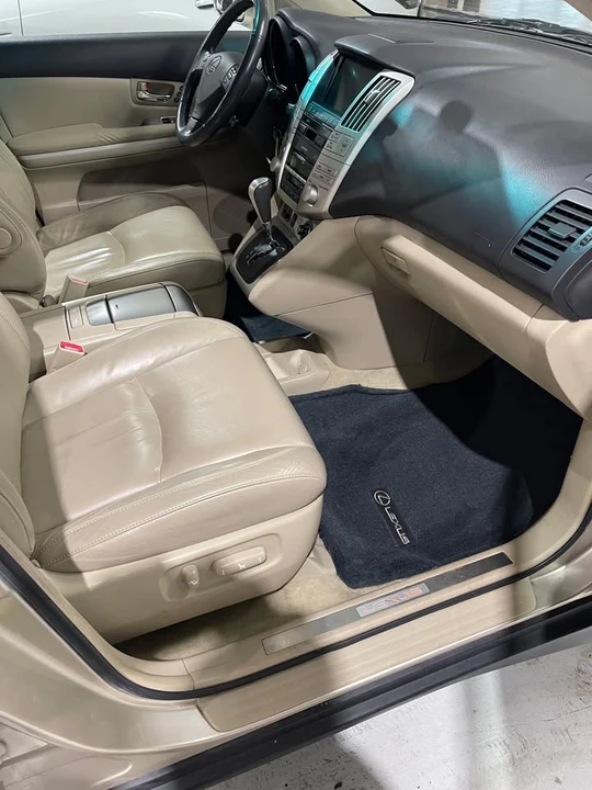 2006 Lexus RX 2nd Gen - Image 11 of 19