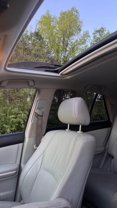 2006 Lexus RX 2nd Gen - Image 10 of 19
